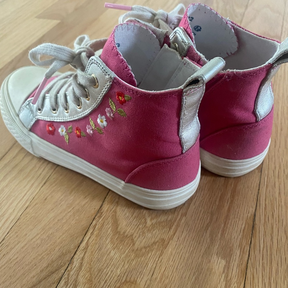 Mini Boden Embroidered Canvas Hightop